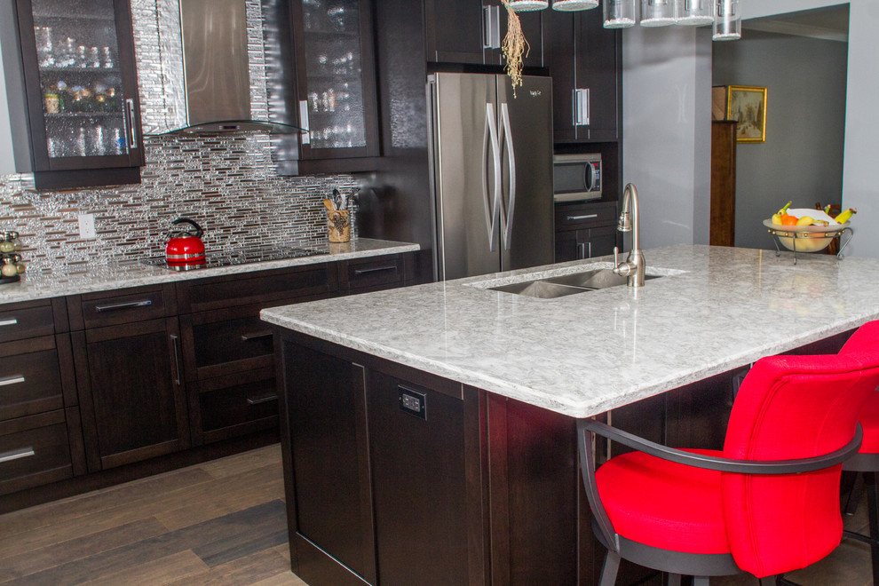 Inspiration for a transitional kitchen remodel in Toronto