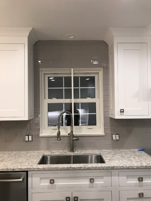 grout color for glass tile backsplash