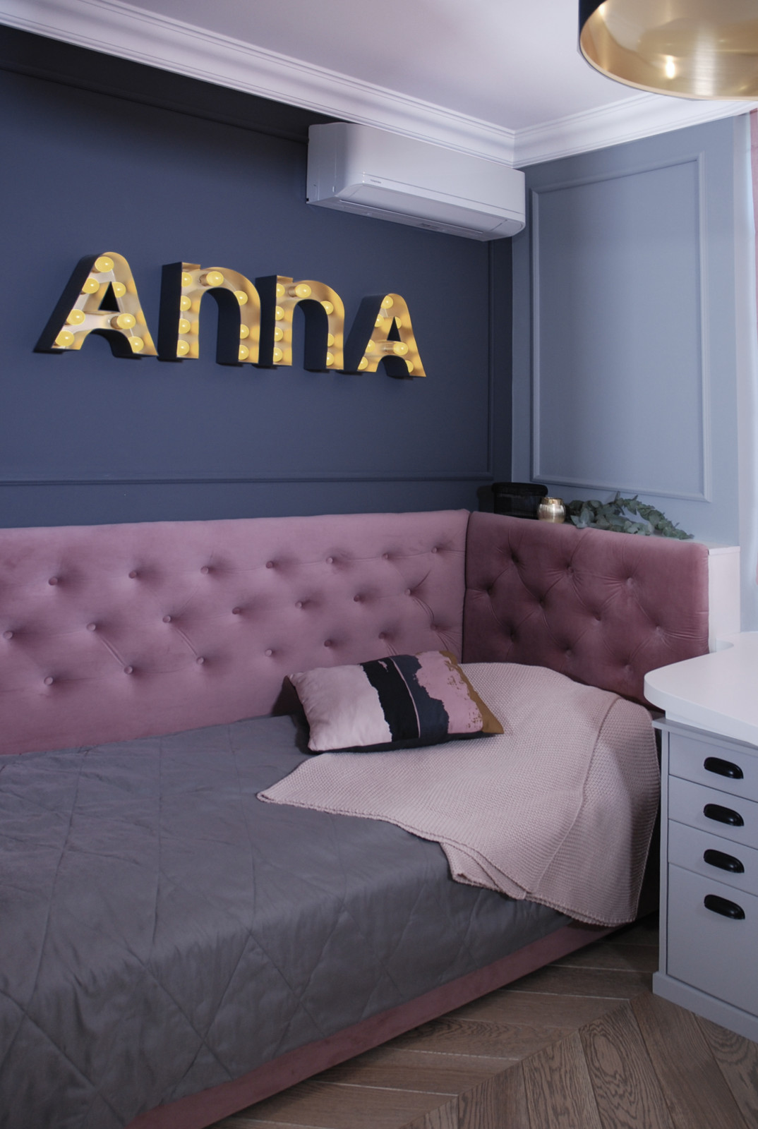 Проект 4-х комнатной квартиры в нежных тонах