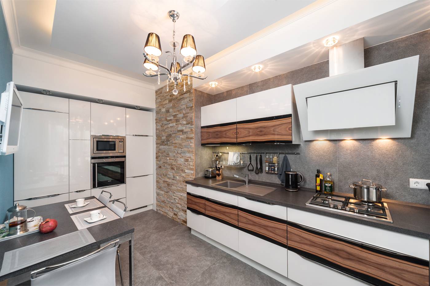 В цветах моря