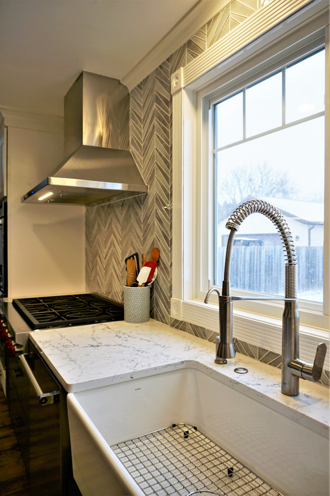 Example of a transitional home design design in New York