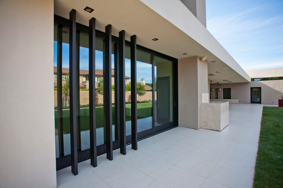 River Nine Drive Residence