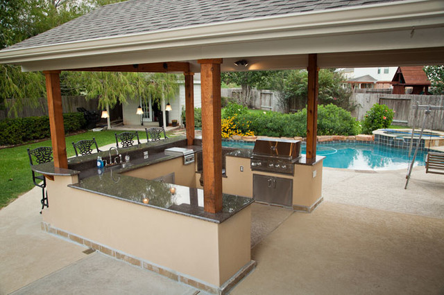 Outdoor Kitchen and Patio Cover in Katy, TX - Traditional ...