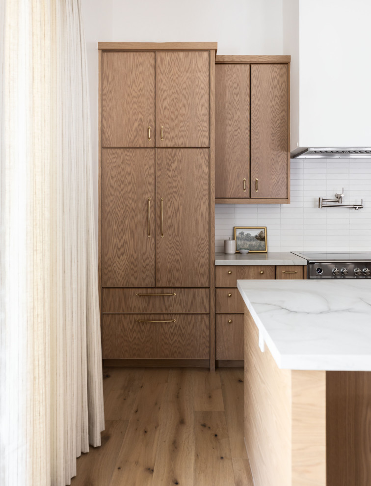 Transitional kitchen photo in Phoenix