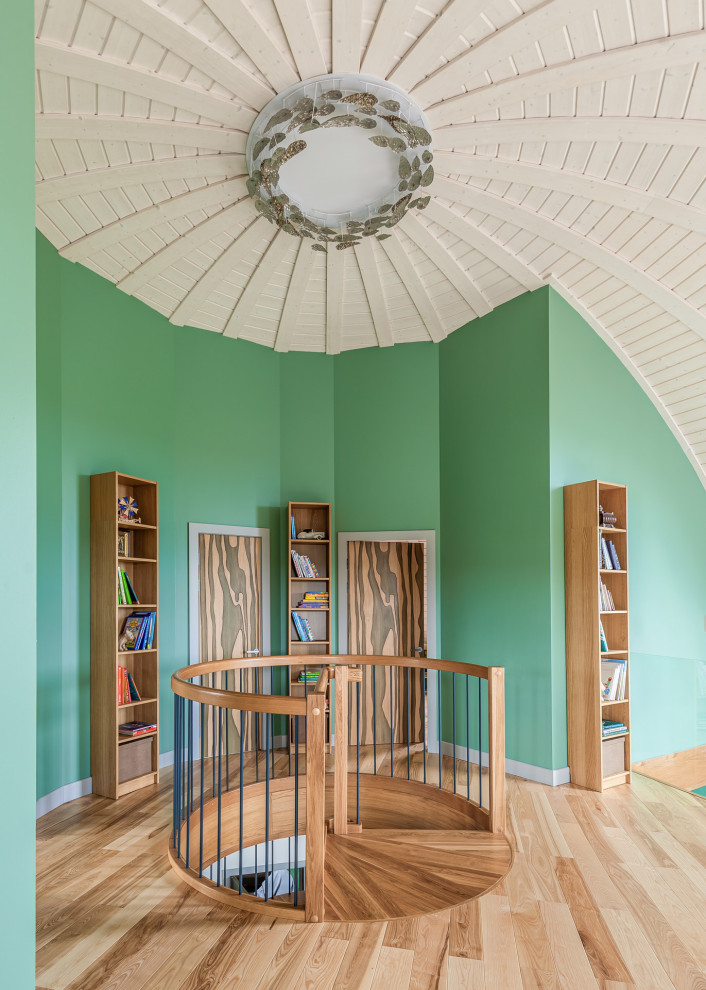 Купольный дом у воды