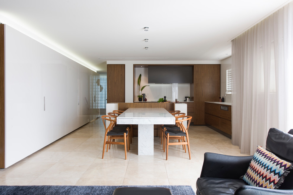 Example of a mid-sized minimalist home design design in Sydney