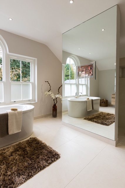 Brampton contemporary-badrum