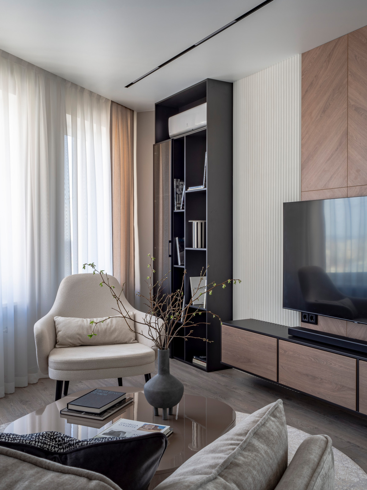 Серо-бежевый минимализм в ЖК Пушкин