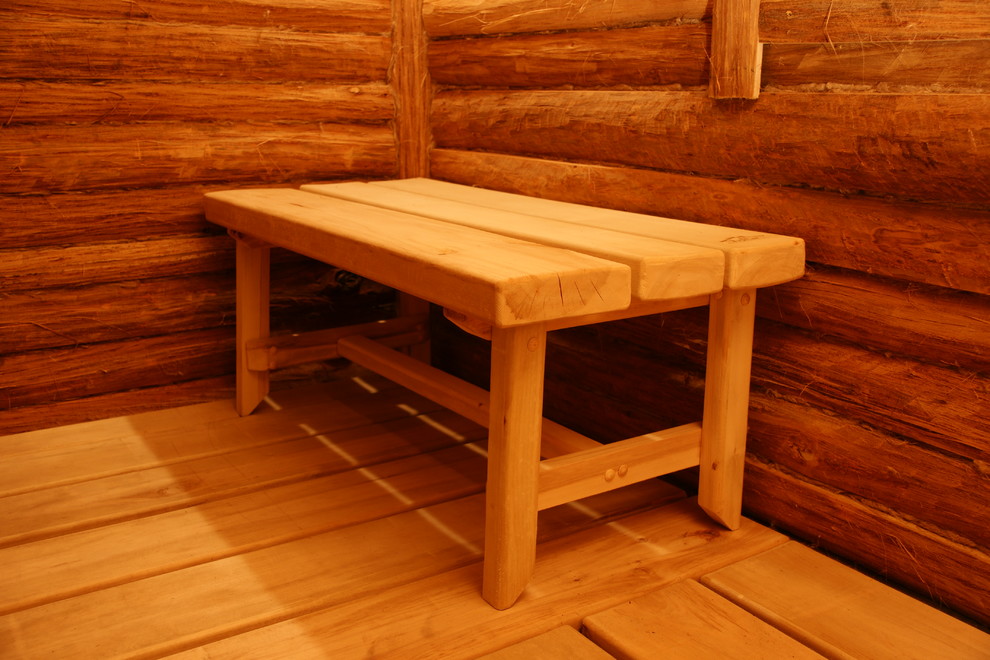 Русская баня с отделкой "Липой с лыком".