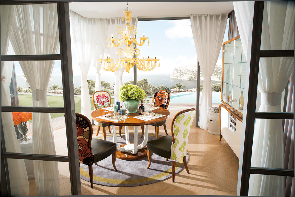 Мебель со склада в Москве