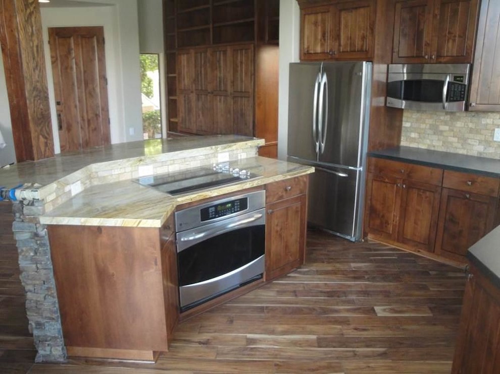 Kitchen - kitchen idea in Phoenix