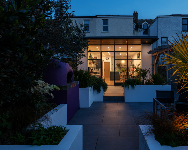 Downs View, Bude, Cornwall contemporary-uteplats