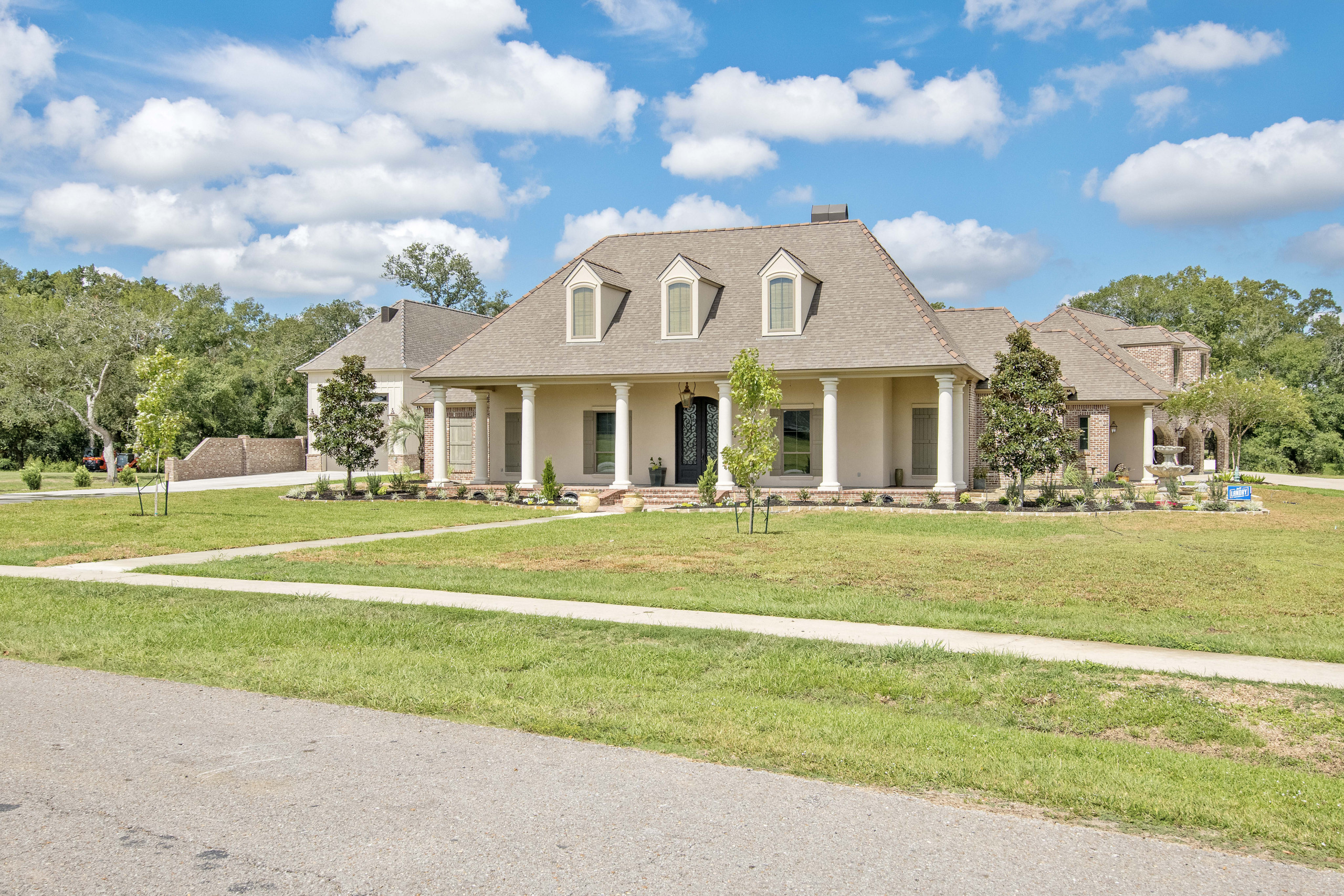 Allen Pool House & RV Garage