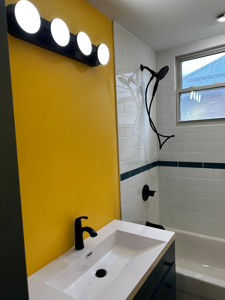Smith Street - Bathroom