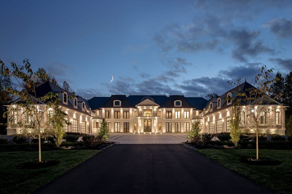 The New American Château — A Potomac, MD Estate