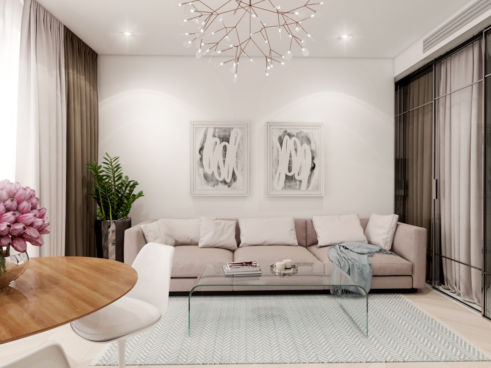 На берегу моря