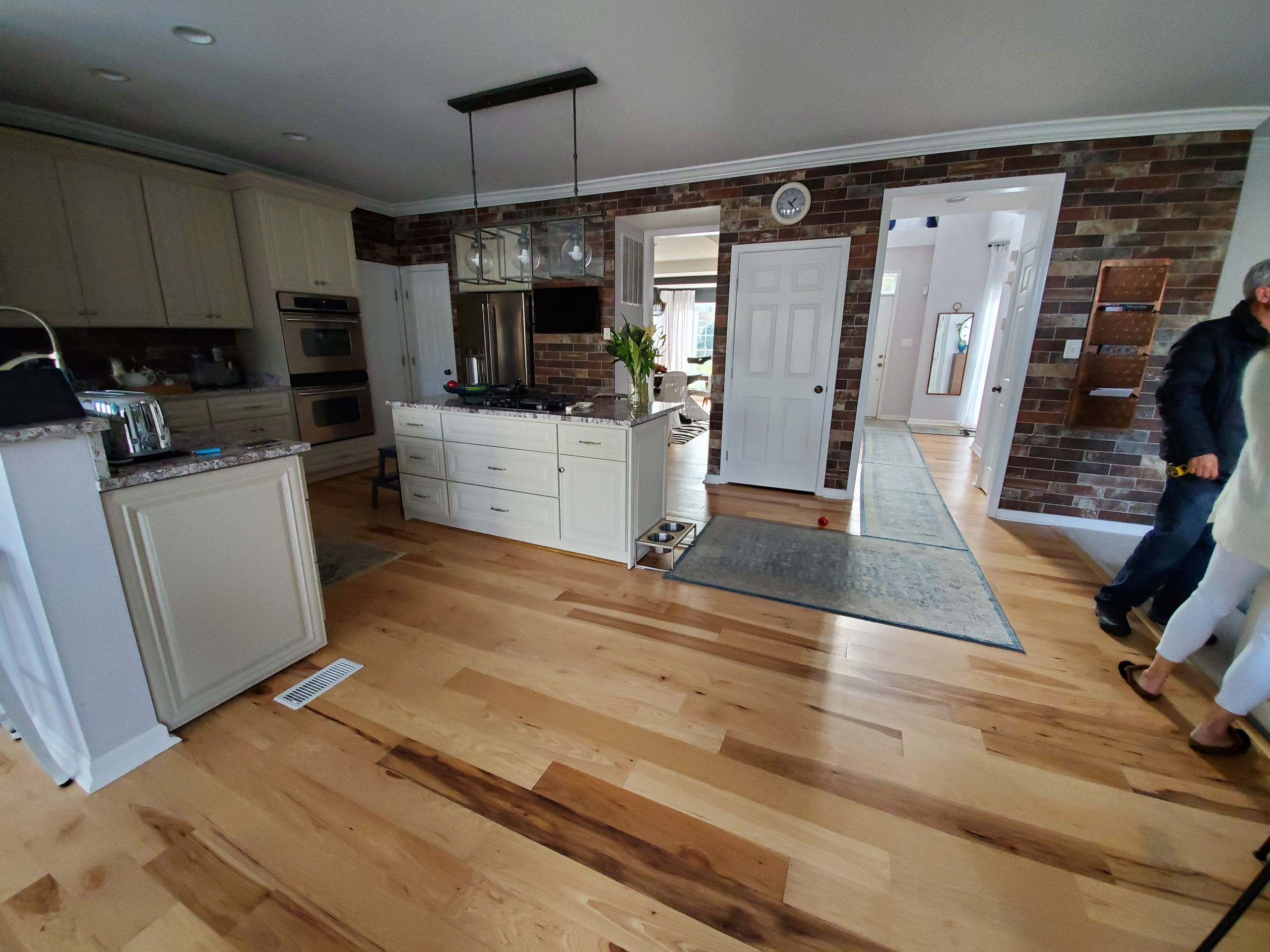 Tiled Accent Wall In Kitchen