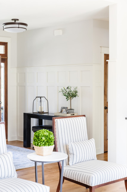 Transitional Charm clasico-renovado-salon