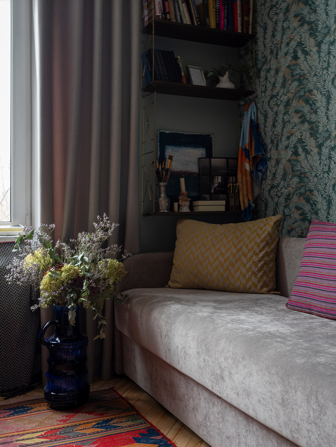 Комната-кабинет интерьерного фотографа Дины Александровой