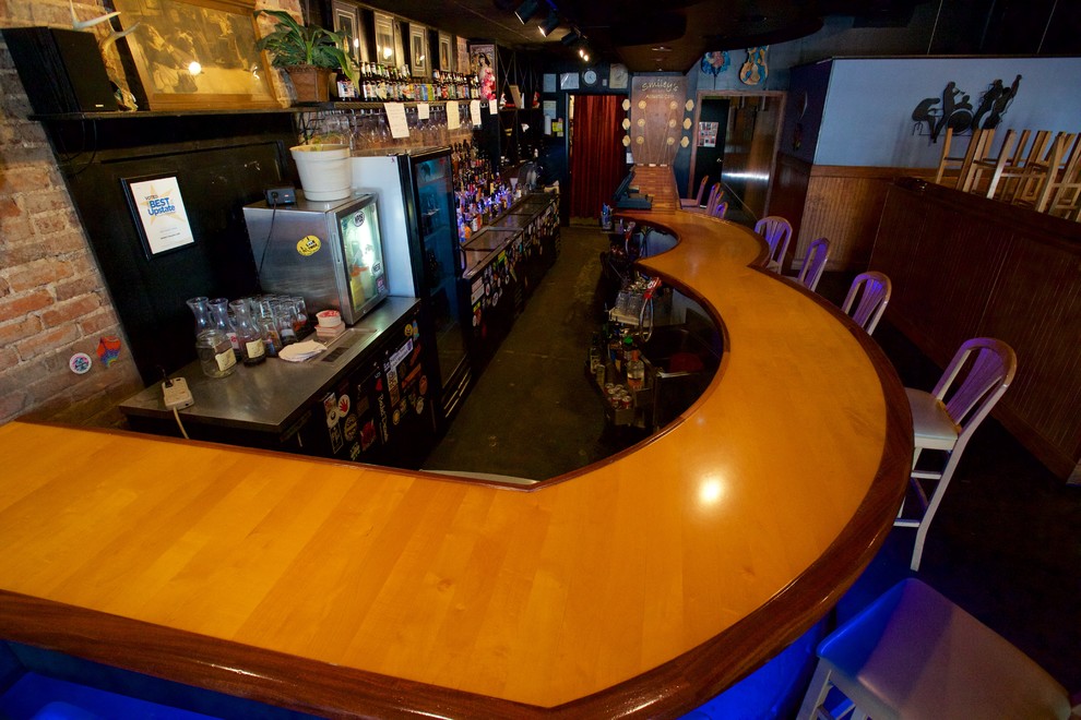 Smiley's Acoustic Cafe Guitar Shaped Bar