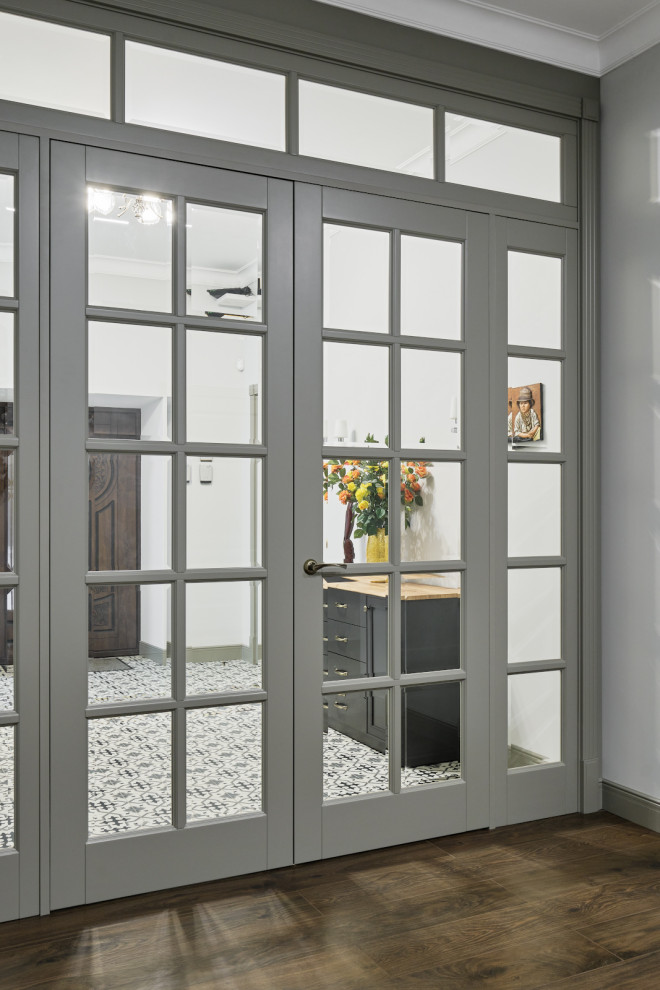 Кантри Ral 7030 в интерьере дома