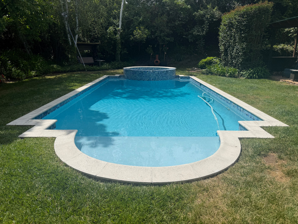 Aqua White - Mini Pebble Finish