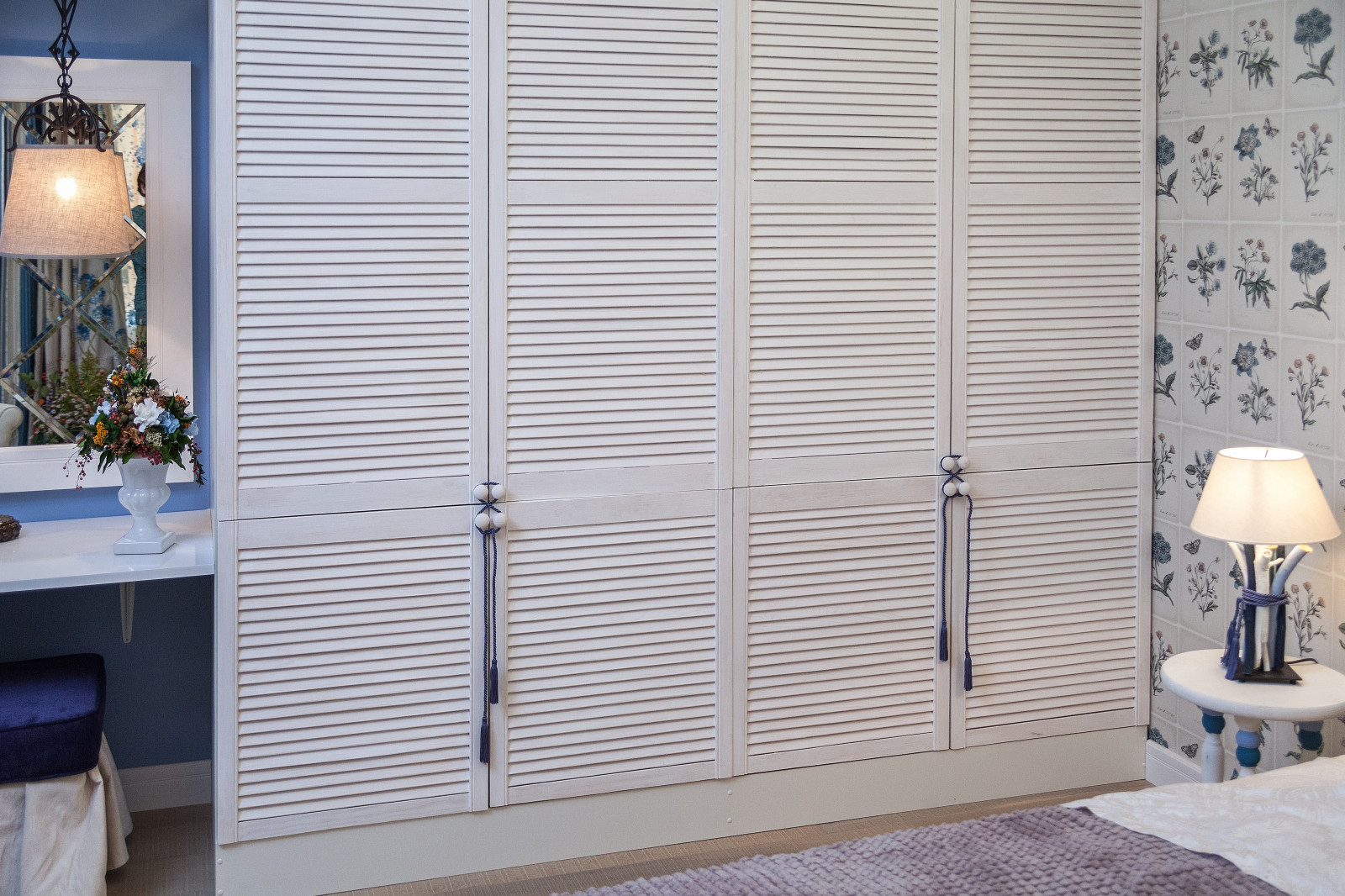 Спальня в мансардном этаже