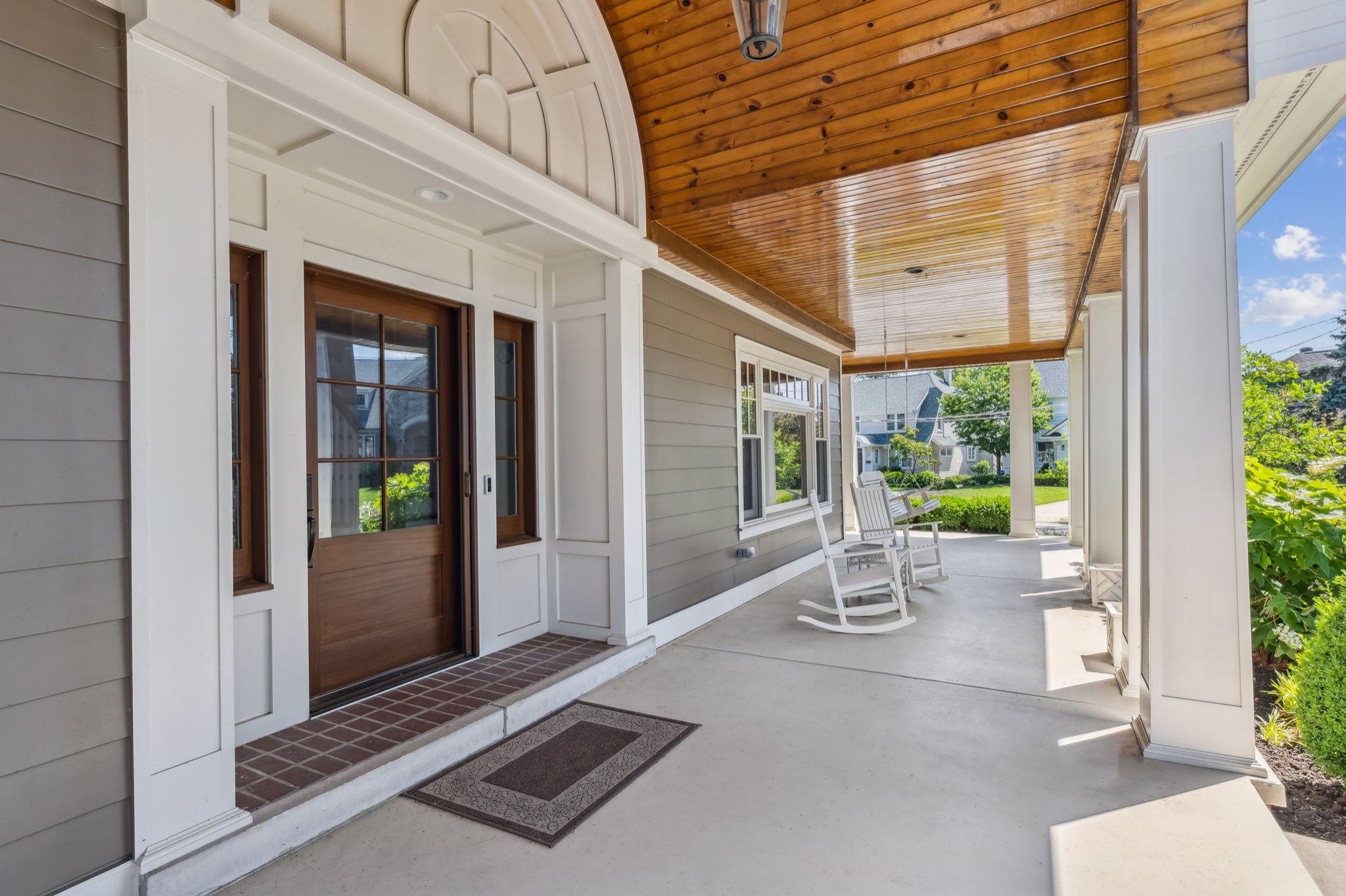 Rocky River Front Porch 2024