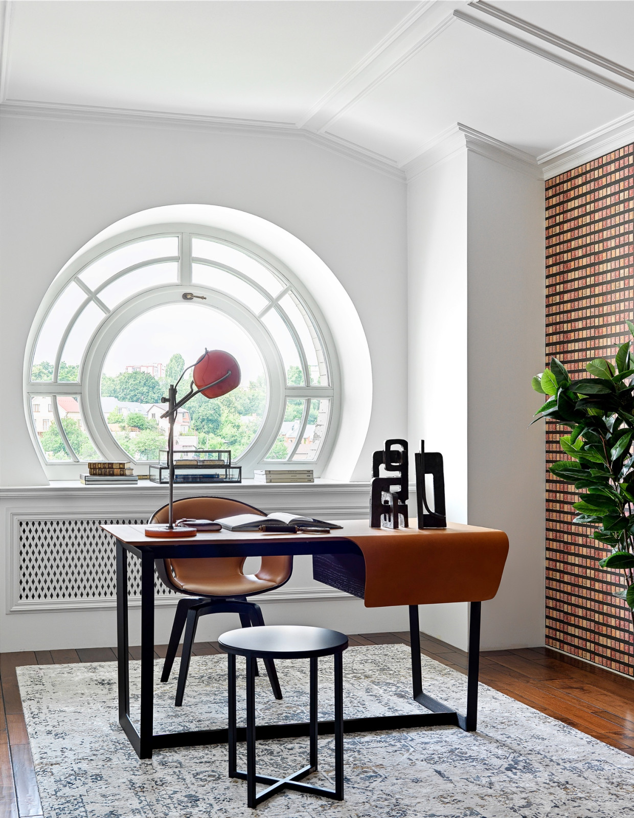 Двухуровневая квартира с мансардой во французском стиле