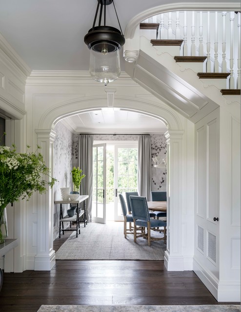 Classical Revival beach-style-entry