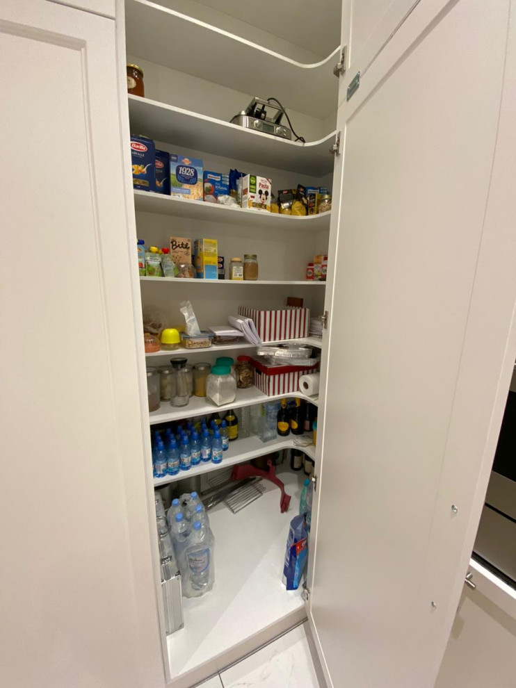 Мебель в коттедж