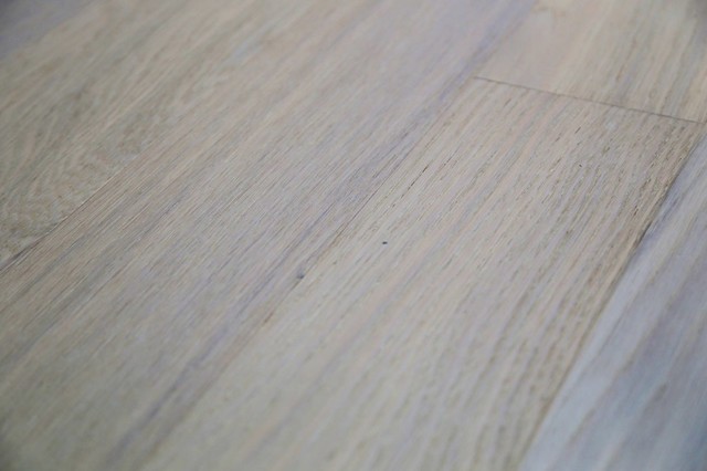 Smoky Pearl Waterproof White Oak 5 Engineered Wood Flooring