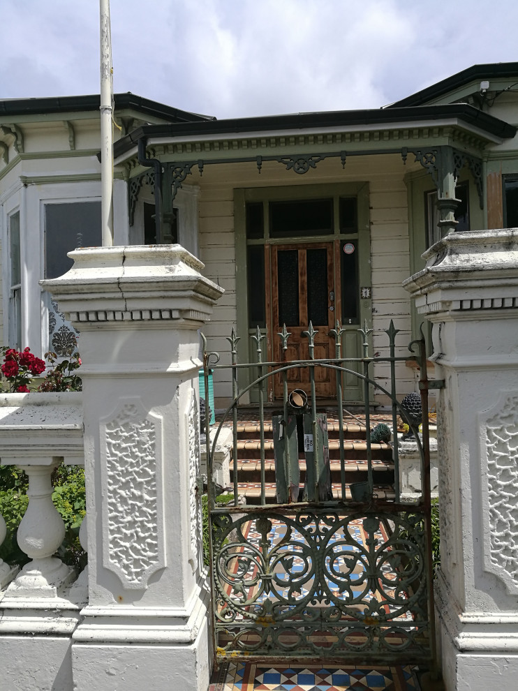 De Lorenzo Home - Exterior