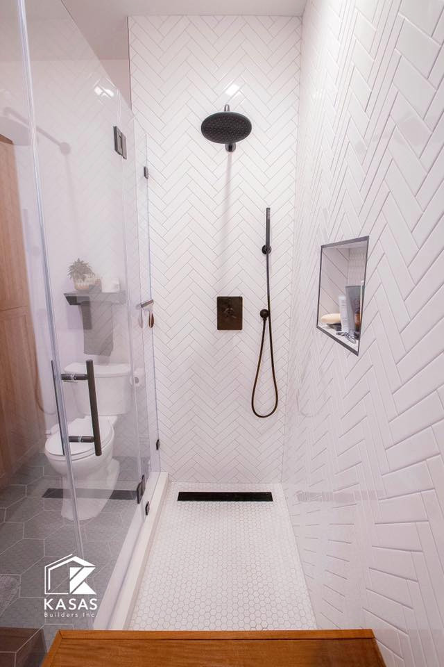 Design ideas for a small midcentury master bathroom in San Francisco with shaker cabinets, light wood cabinets, a two-piece toilet, white tile, ceramic tile, white walls, ceramic floors, an undermount sink, engineered quartz benchtops, black floor, a hinged shower door, white benchtops, a shower seat, a double vanity and a built-in vanity.
