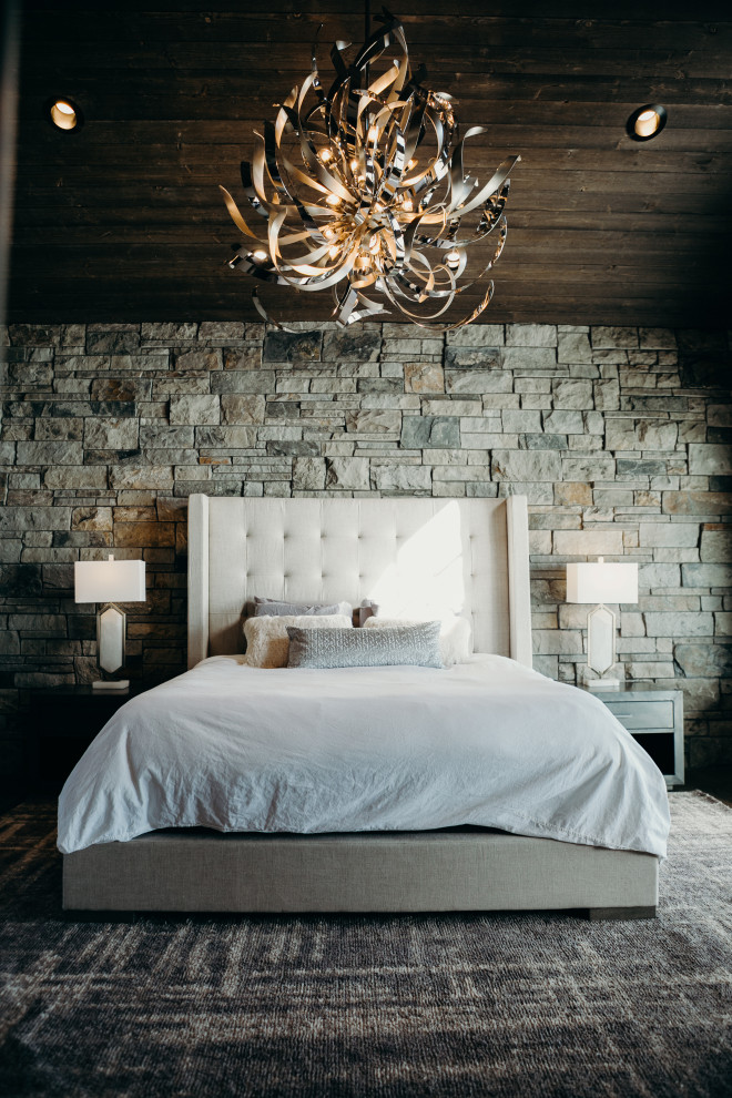 Bedroom - rustic bedroom idea in Denver