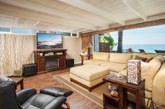 Breathtaking Beach Home exotisk-vardagsrum