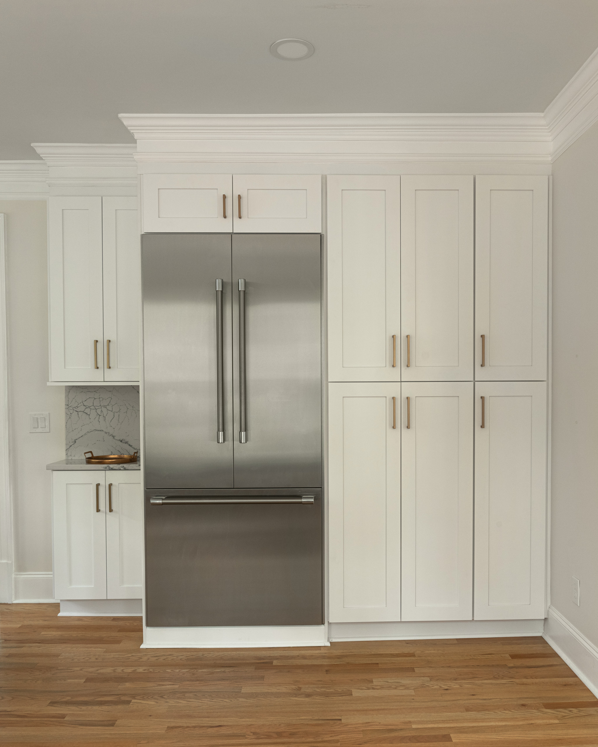 PEACHTREE CITY Clean and Modern Kitchen