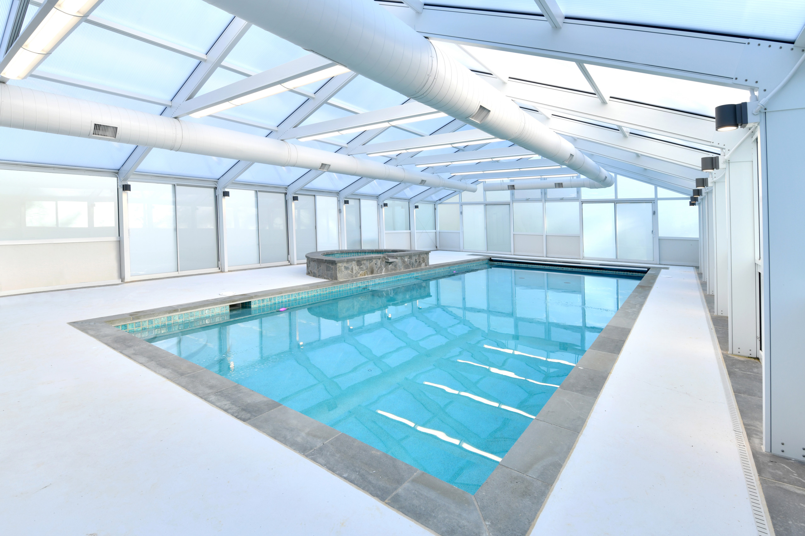 Indoor Pool and Jacuzzi in Great Falls