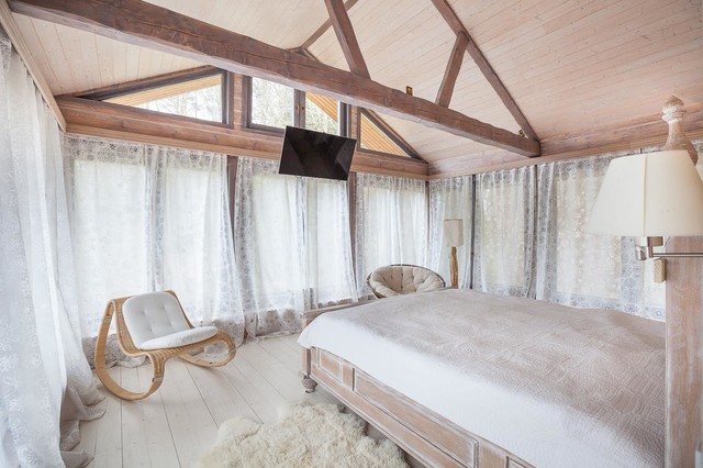 Rustic Retreat rustic-bedroom