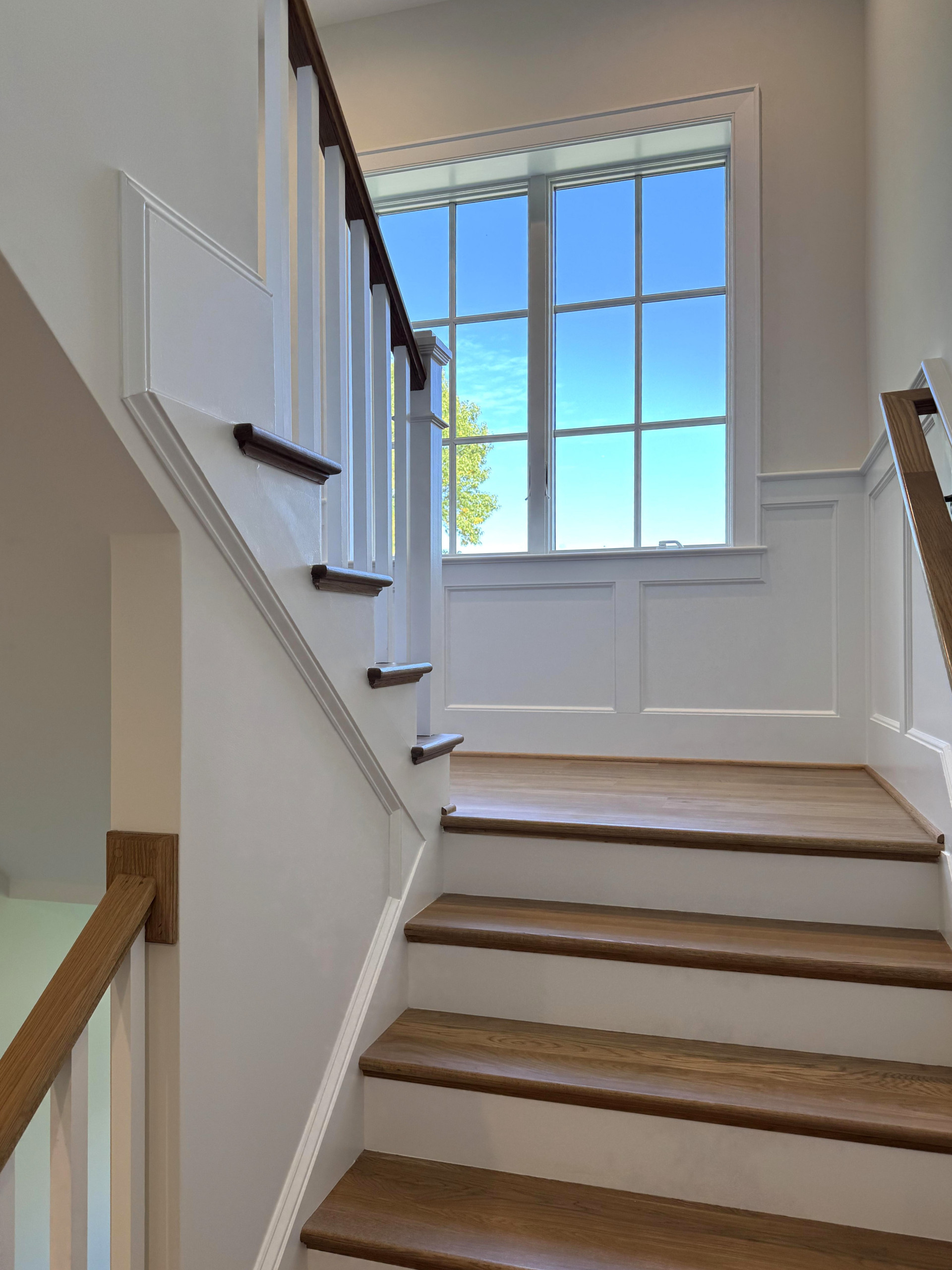 141_Timeless U Shaped Stair with Traditional Box Newels, Arlington, VA 22207