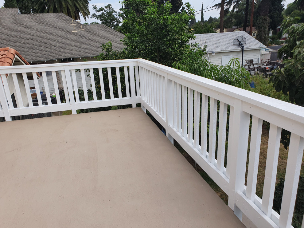 Mid-sized arts and crafts deck in Orange County.