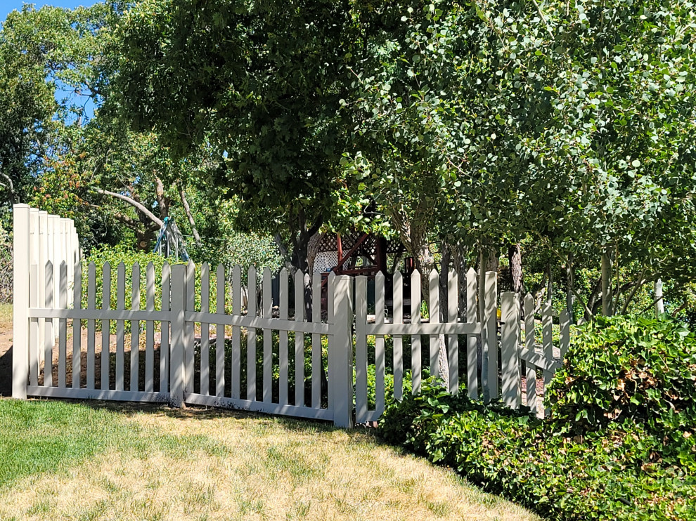 Vinyl Fences