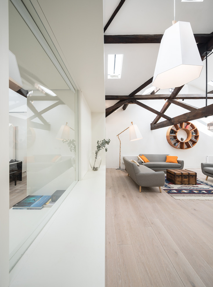 Inspiration for a contemporary living room in London.