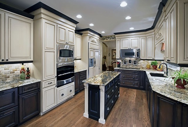 Mixing Colors For A Dramatic Look Traditional Kitchen Denver