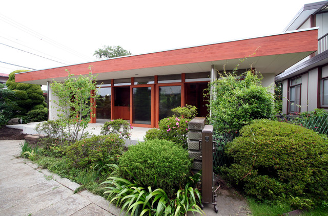 GARDEN TERRACE mid-century
