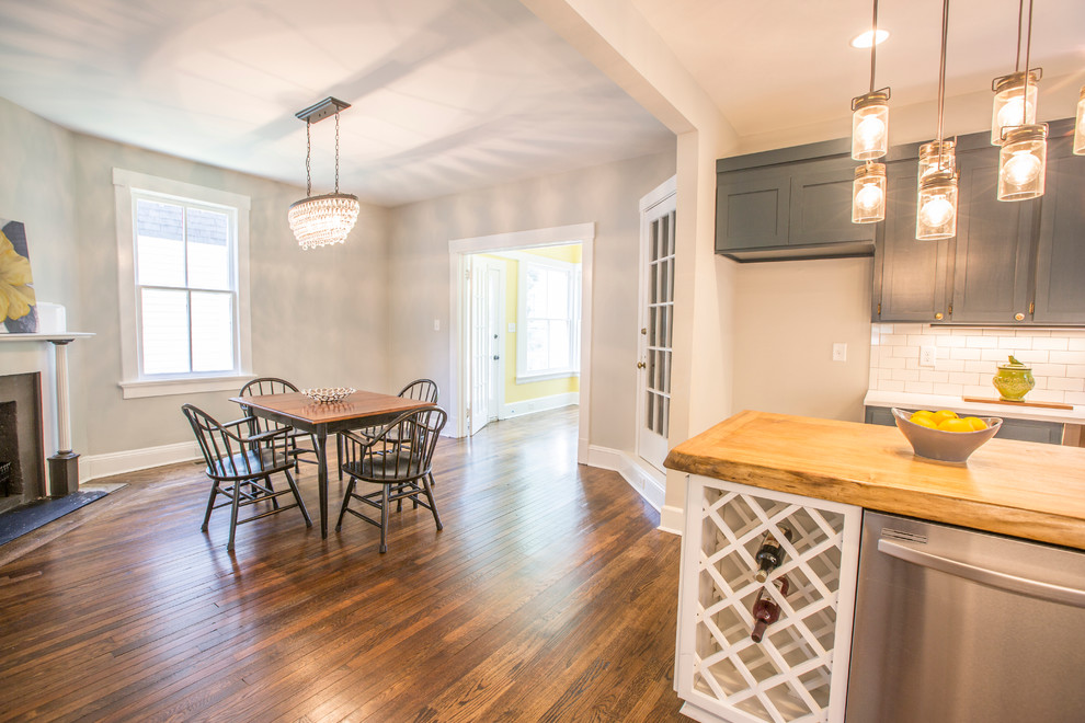 Home design - transitional home design idea in Raleigh