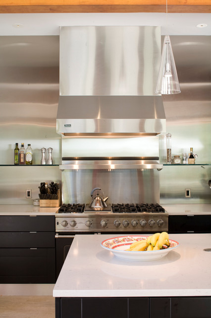 Altamont Residence modern-kueche