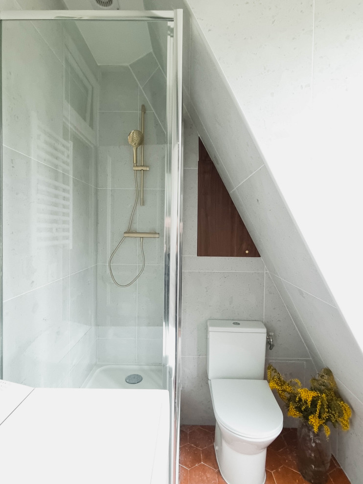 Réalisation d'une salle de bain design.