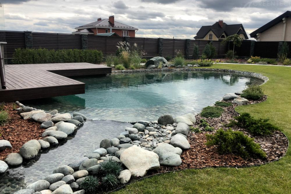 Сад построенный в к.п. Карабатово Кстовского района Нижегородской области.