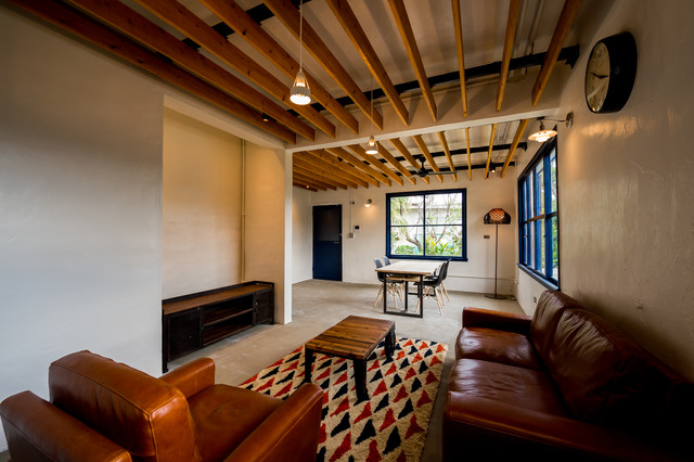 港川の外人住宅リフォーム sud-ouest-americain-salon